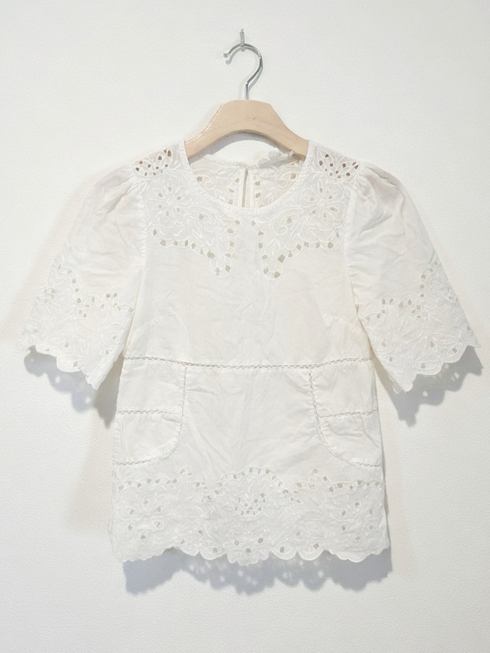 Anthropologie Forever That Girl White Eyelet Crochet Short Scallop Sleeve Blouse